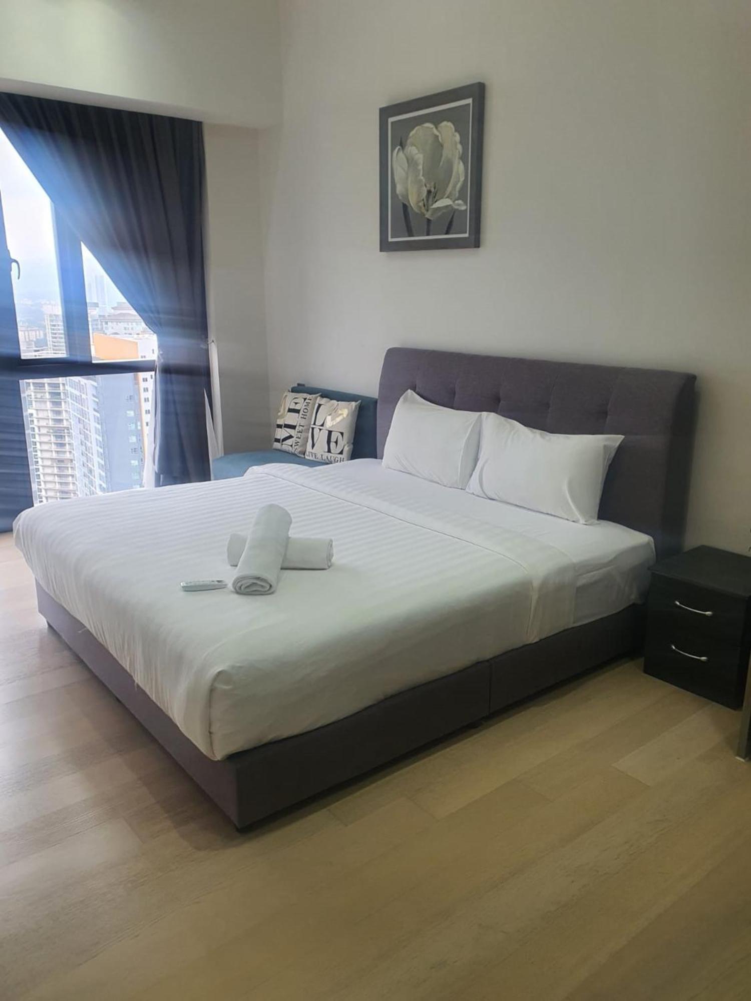 Klcc Beyond Hospitality Suites Star Kuala Lumpur Exterior photo